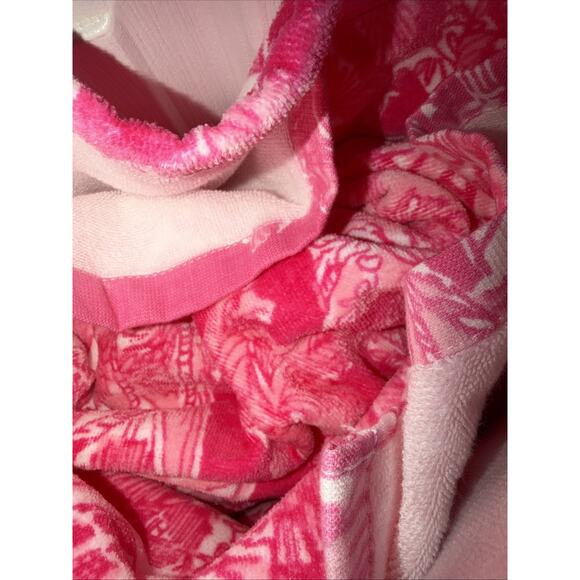 NEW Lilly Pulitzer Beach Towel Tote Palm Beach Resort White Anniversary Print - Picture 8 of 9